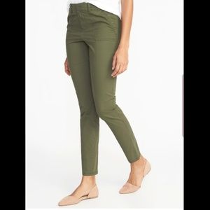 Old Navy Pixie Chino Dress Pants